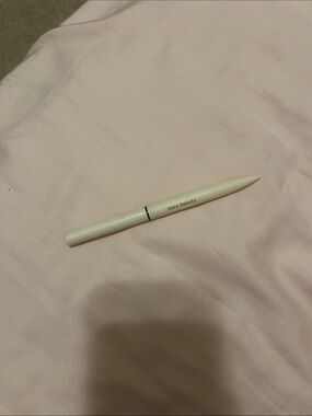 Rare Beauty Black Eyeliner Pen